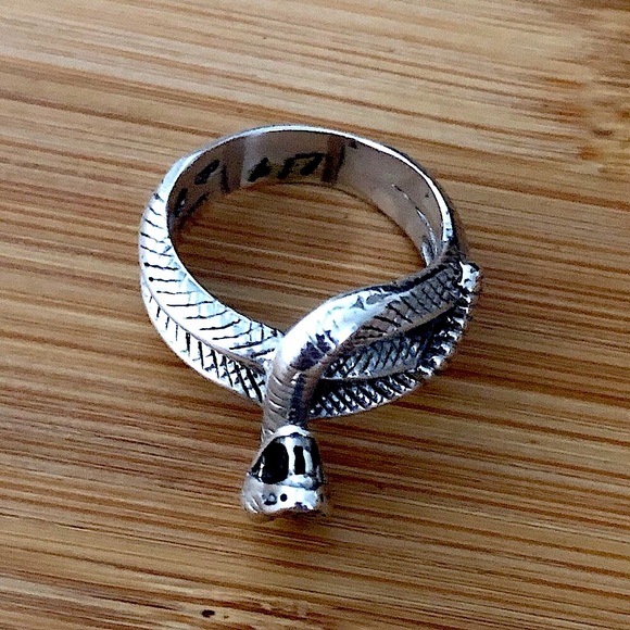 $118 Navajo Signed Designer Estate Ring Size 8 & 3/4 Copyright SC STERLING - Picture 7 of 8